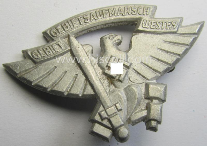 Commemorative, silver-coloured and aluminium-based 'HJ'-related 'tinnie' being a maker- (ie. 'Paulmann & Crone'- and/or: 'RzM M.9/60'-) marked example depicting an: 'HJ'-eagle-device surrounded by the text: 'Gebietsaufmarsch - Gebiet Westf. 9'