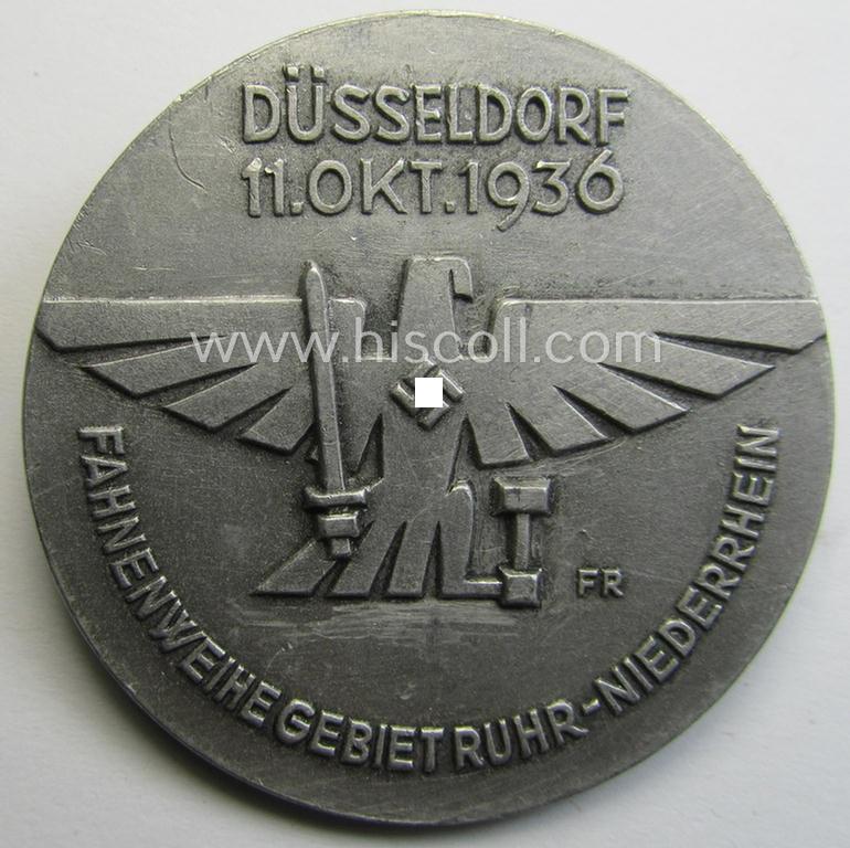Attractive - and actually scarcely encountered! - HJ ('Hitlerjugend') related 'tinnie', being a maker- (ie. 'Paulmann & Crone'-) marked example showing the text: 'Fahnenweihe - Gebiet Ruhr-Niederrhein - Düsseldorf - 11.Okt.1936'