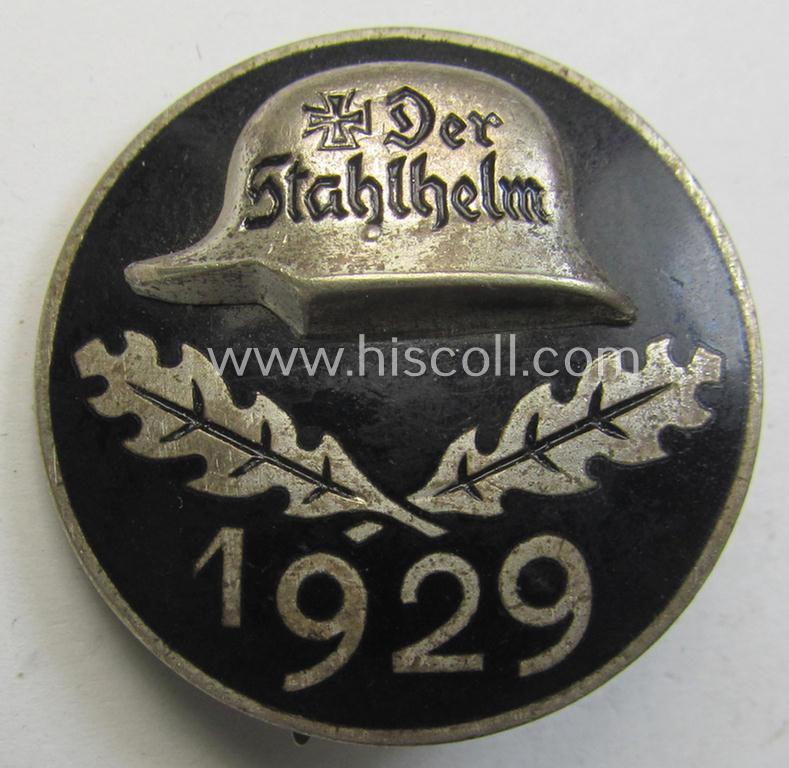 Enamelled lapel-pin: 'Der Stahlhelm' - Bund der Frontsoldaten (Sta) - Eintrittsabzeichen 1929' being a period-engraved example that comes in an overall very nice- (and/or fully undamaged!), condition