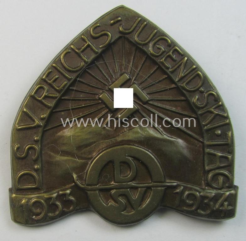 Attractive, bronze-toned- (and I deem 'Eisenblech'-based): 'Deutscher Ski Verband'- (ie. 'D.S.V.'-) related day-badge (ie. 'tinnie' or: 'Veranstaltungsabzeichen') as was issued to commemorate the: 'D.S.V. Reichsjugend-Ski-Tag 1933-1934'