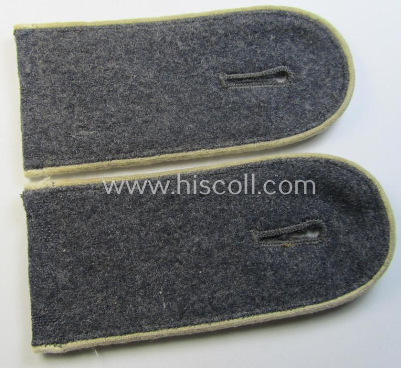 Pair of WH (Luftwaffe) white-piped-, so-called: 'Hermann Göring'-division, enlisted-mens'-type shoulderstraps as was intended for usage by a: 'Soldat der 'Hermann Göring Division'