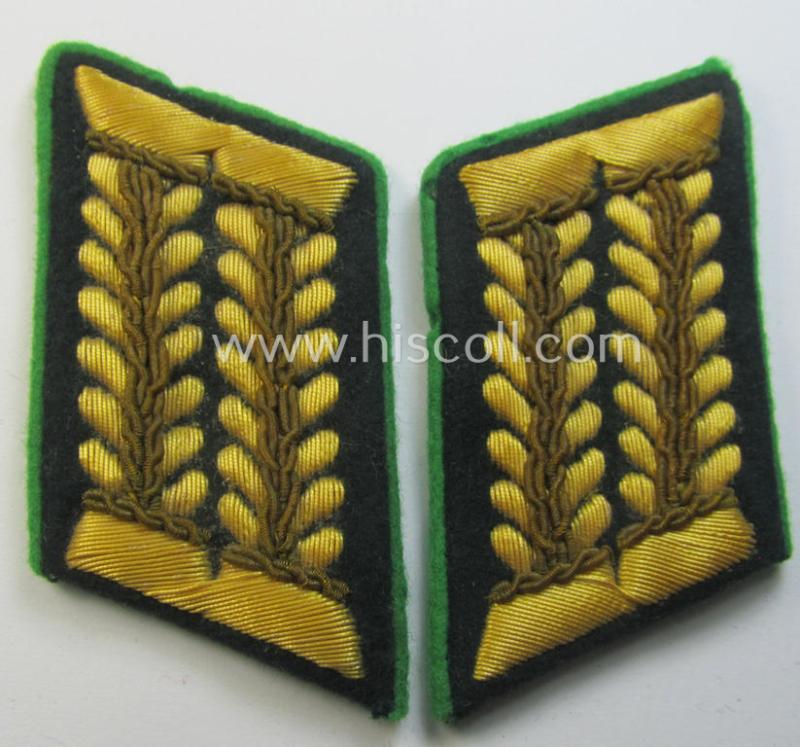 Superb - and fully matching and/or scarcely encountered! - pair of WH (Heeres) hand-embroidered, high-ranked officers'-type collar-patches as was intended for - and with certainty worn by! - a: 'Wehrmachtsbeamte des höheren Dienstes'