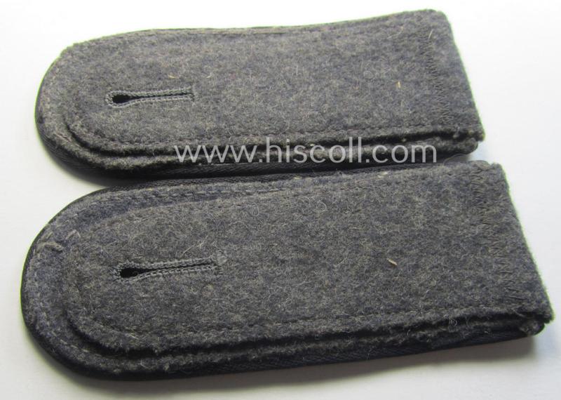 Attractive - and/or fully matching! - pair of WH (Luftwaffe) enlisted-mens'-type shoulderstraps as piped in the black-coloured branchcolour as was intended for usage by a soldier who served within a: 'LW-Pioniere o. Bau-Abts. o. Rgts.'