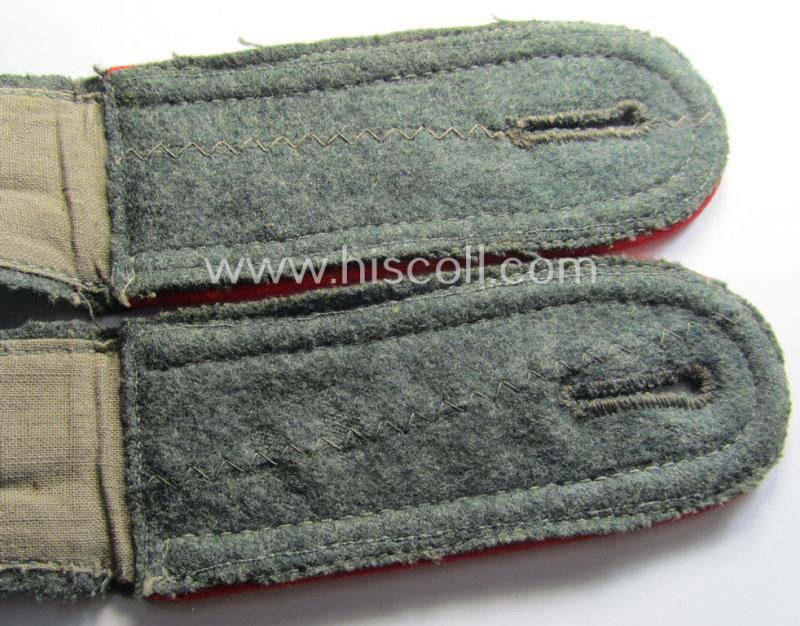 Attractive - and fully matching! - pair of WH (Heeres) early- (ie. mid-) war-period- (ie. 'M40'- ie. 'M43'-pattern), 'standard-issued' NCO-type shoulderstraps as was intended for an: 'Unterwachtmeister eines (Sturm)Art.-Abts. o. Rgts.'