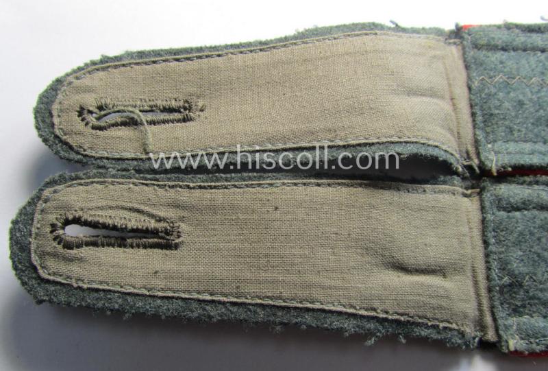 Attractive - and fully matching! - pair of WH (Heeres) early- (ie. mid-) war-period- (ie. 'M40'- ie. 'M43'-pattern), 'standard-issued' NCO-type shoulderstraps as was intended for an: 'Unterwachtmeister eines (Sturm)Art.-Abts. o. Rgts.'
