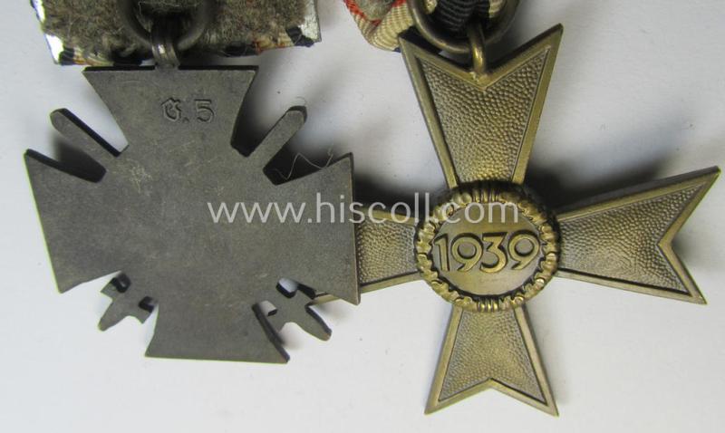 Attractive, WWI- (ie. Third Reich-) period so-called: 'Doppelspange' (being of the partly non-'detachable-pattern') showing resp. a: 'KvK II. Klasse ohne Schwertern' and a: 'FKK 1914-18 mit Schw.' and that comes as recently found