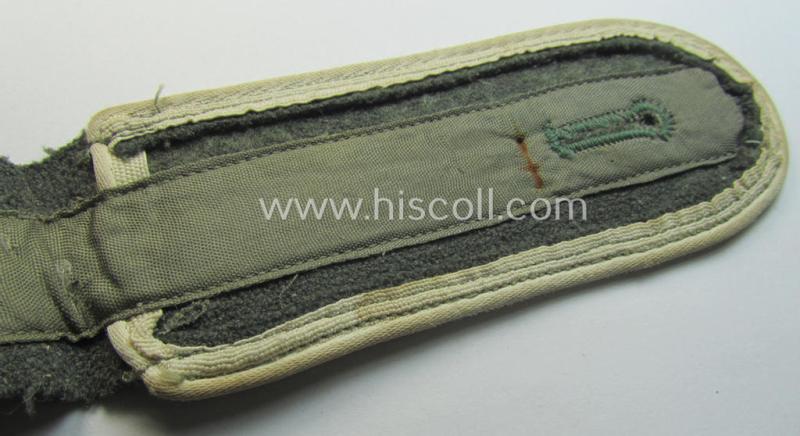 Neat - regrettably single but nevertheless scarcely encountered! - WH (Heeres) later-war period- (ie. 'simplified'- ie. 'M44-'-pattern-) EM-type shoulderstrap as was intended for (and used by!) a: 'Soldat der Infanterie-Truppen'