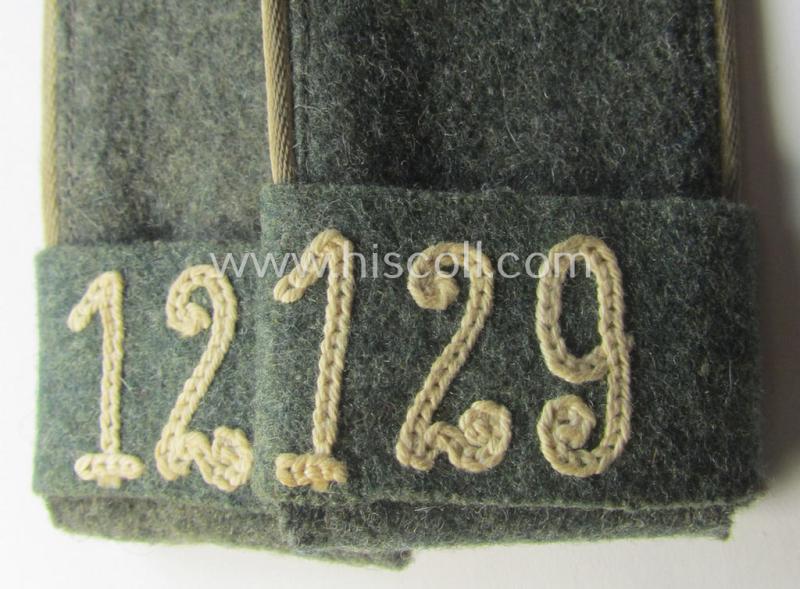 Pair of WH (Heeres) 'M41 o. M43'-pattern, EM-type shoulderstraps with its accompanying 'Überschube'-pair: 'Sld. des Inf.-Rgts. 129'