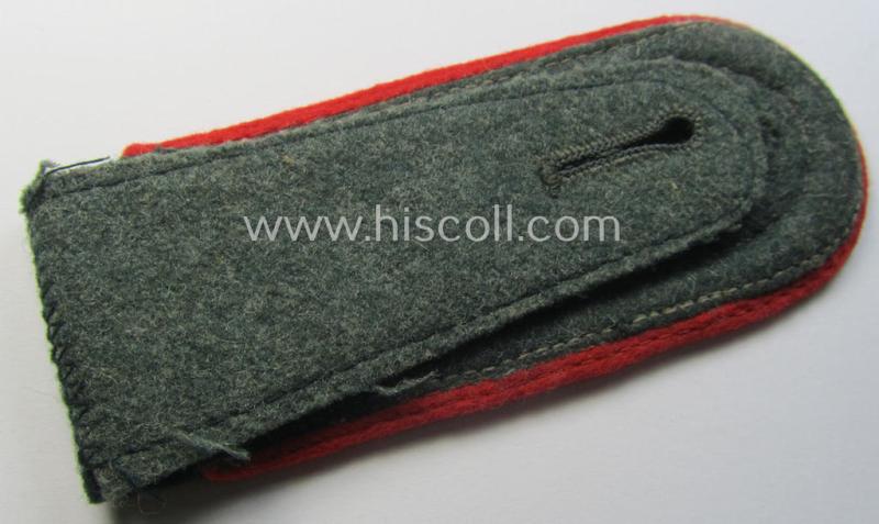 Single, WH (Heeres) NCO-type shoulderstrap: 'Unterwachtmeister eines (Sturm)Artillerie-Abts.s o. Rgts.'