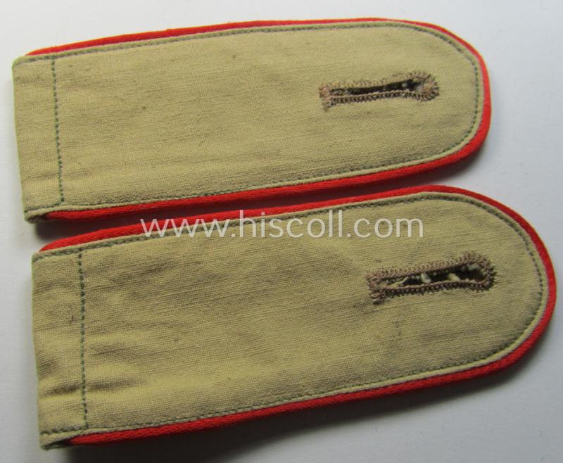 Pair of WH (Luftwaffe) 'tropical-styled', EM-type shoulderstraps: 'Soldat der Flak-Artillerie-Trpn.'