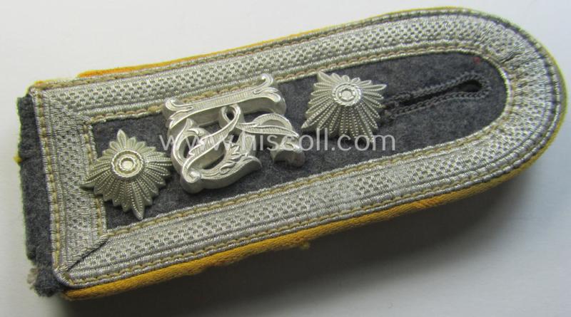 Single, WH (Luftwaffe) NCO-type shoulderstrap: 'Oberfeldwebel der Flg. o. FJ-Truppen u. Mitglied einer LW-Kriegsschule'
