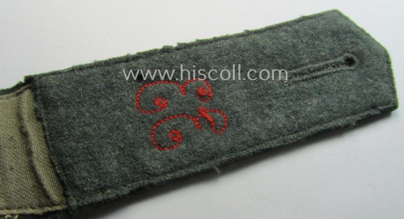 Single, WH (Heeres) EM-type 'cyphered' shoulderstrap: 'Soldat des Artillerie-Regiments 33'