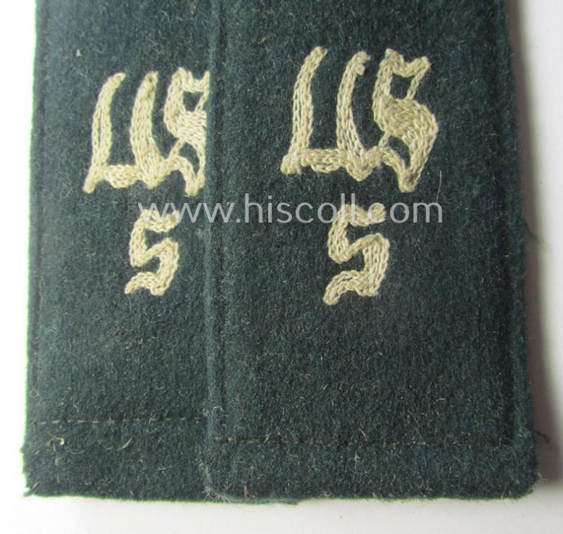 Pair of WH (Heeres), 'cyphered' ('M36'- ie. 'M40'-pattern and pointed-style) EM-type shoulderstraps: a: 'Soldat und Mitglied des Uffz.-Schule Sigmaringen'