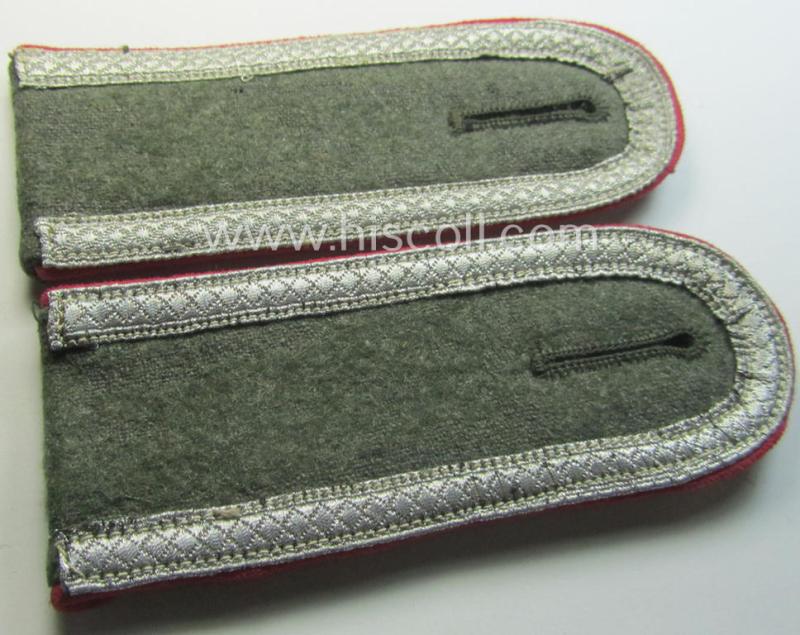Pair of WH (Heeres) early- (ie. mid-) war-period (ie. 'M41- o. M43'-pattern) NCO-type shoulderstraps: 'Uffz. der Veterinär-Trpn. o. Generalsstabes'