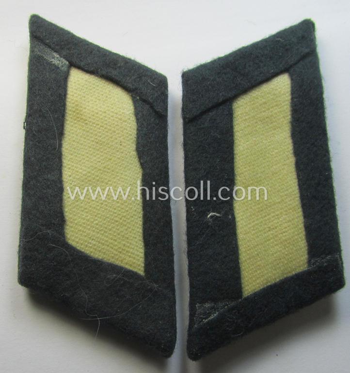 Pair of WH (Heeres) collar-tabs (ie. 'Kragenspiegel für Offiziere'): 'Offizier der (Sturm)Artillerie-Truppen'