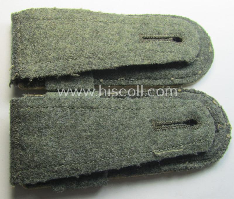 Pair of WH (Heeres) 'M41 o. M43'-pattern, NCO-type shoulderstraps with its accompanying 'Überschube'-pair: 'Uffz. des Inf.-Rgts. 129'