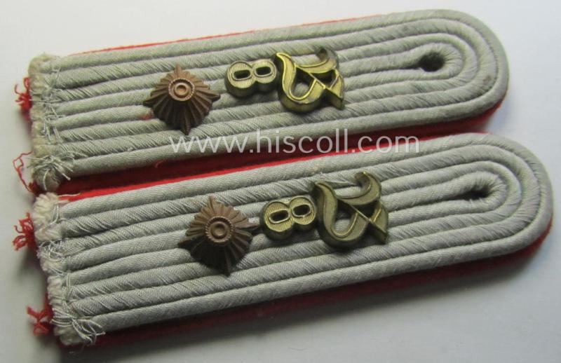 Pair of WH (Heeres) 'cyphered', officers'-type shoulderboards: 'O.Ltn. des Beobachtungs-Abtngs. 8'