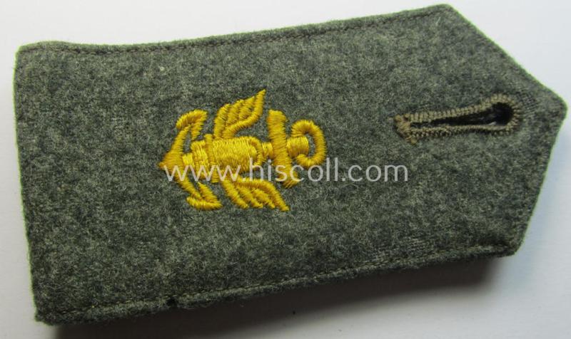 Single, WH (Kriegsmarine) 'cyphered' EM-type shoulderstrap: 'Soldat eines Küsten-Artillerie-Rgts. o. Abtlgs.'