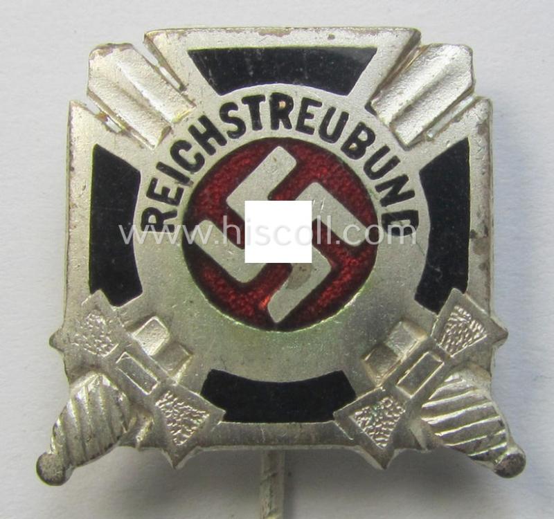 'Mitgliedsabzeichen des Reichstreubund ehemaliger Berufssoldaten (o. RTB)' being a maker- (ie. 'Gante - Berlin'-) marked example