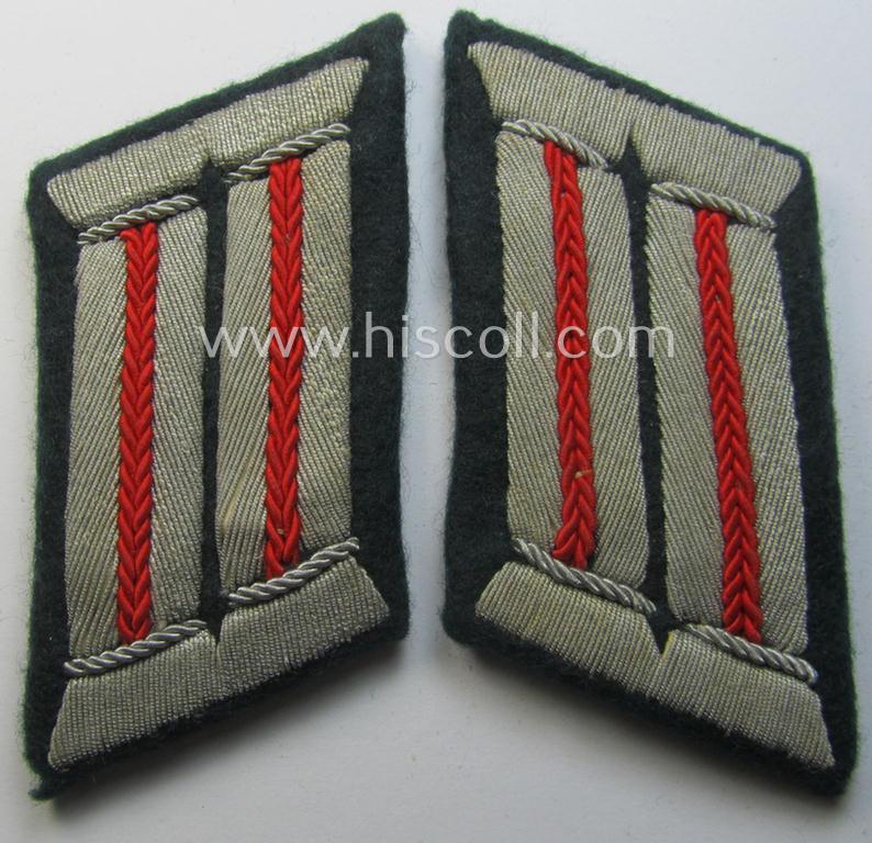 Pair of WH (Heeres) collar-tabs (ie. 'Kragenspiegel für Offiziere'): 'Offizier der (Sturm)Artillerie-Truppen'