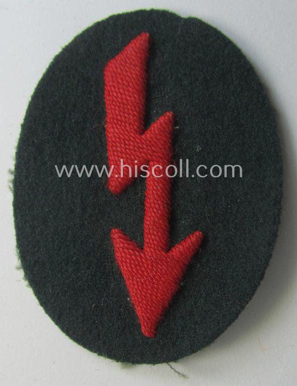 WH (Heeres) trade- and/or special-career insignia ie. hand-embroidered signal-blitz: 'Artillerie-Trpn.'