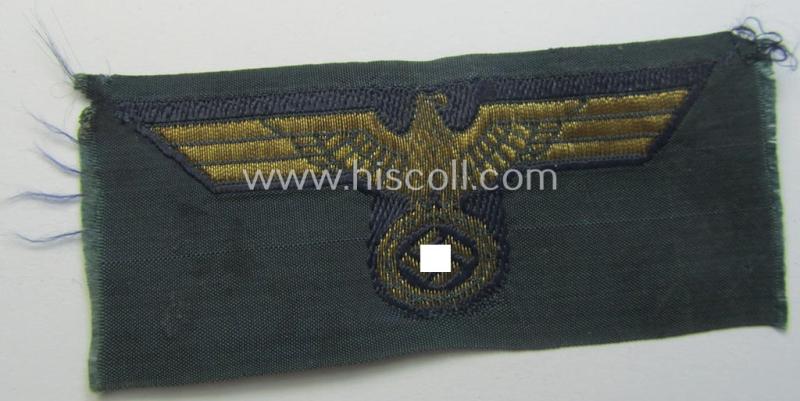 WH (Heeres) general-officers'-pattern cap-eagle (ie. 'Schiffchenadler für Generale des Heeres') as executed in golden-coloured, so-called: 'BeVo-flatwire-weave'-pattern