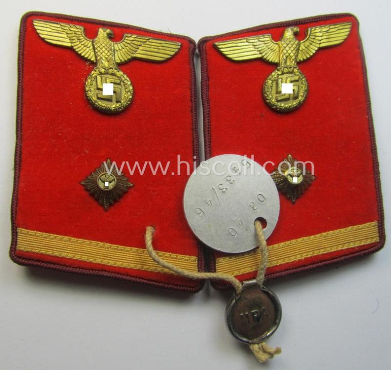 Pair of N.S.D.A.P.-type collar-patches (ie. 'Kragenspiegel für pol. Leiter') being for an: 'N.S.D.A.P.-Oberarbeitsleiter' at 'Gau'-level and that is showing an aluminium-based 'RzM-Probe'-tag