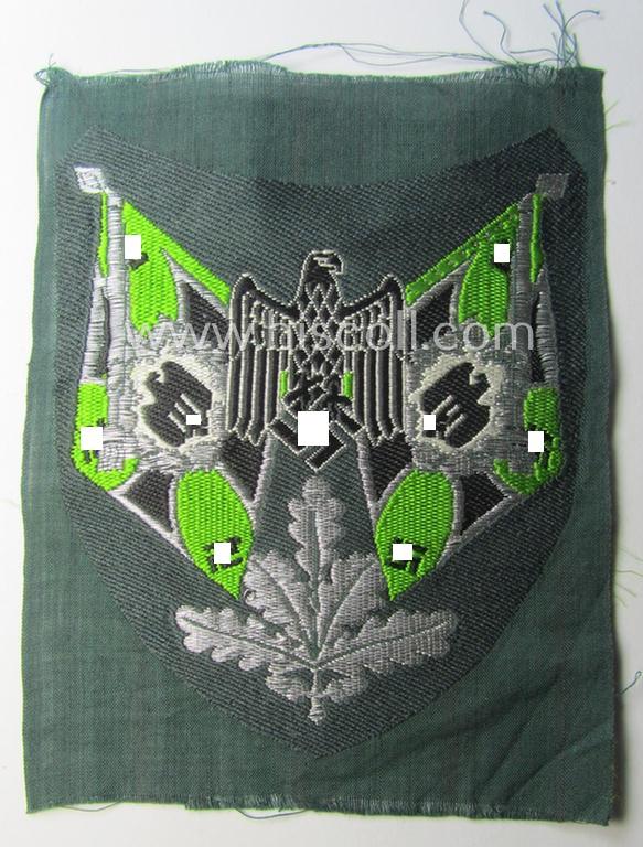 WH (Heeres), flat-wire- (ie. 'BeVo'-) woven: 'Ärmelabzeichen für Fahnenträger' as was intended for a soldier ie. NCO who served within a: 'Panzer-Grenadier-Rgts.'
