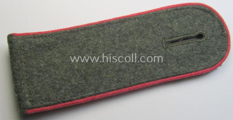 Single, WH (Heeres) 'M40 o. M43'-pattern, EM-type shoulderstrap: 'Soldat eines Pz- o. Panzerjäger-Abtlgs. o. Rgts.'