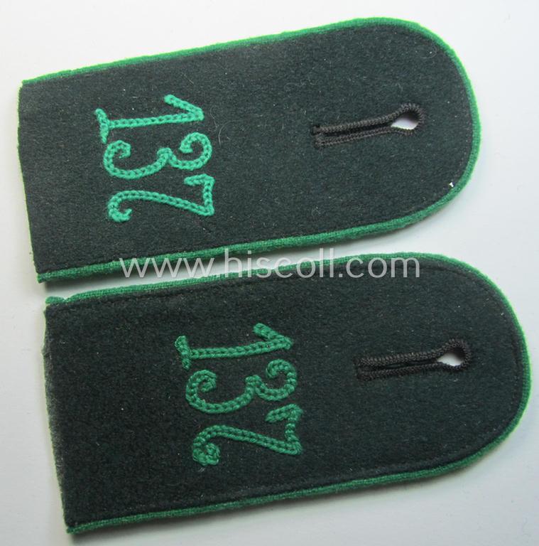 Pair of WH (Heeres) EM-type (ie. 'M36- o. M40'-pattern- and/or 'rounded styled-') neatly 'cyphered' shoulderstraps as was intended for usage by a: 'Soldat des Gebirgsjäger-Regiments 137'