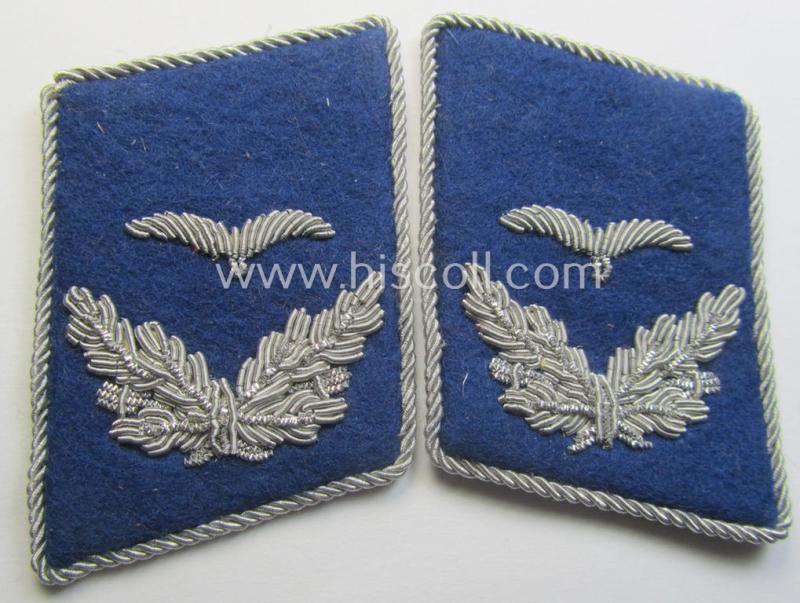 Pair of WH (Luftwaffe) officers'-type collar-patches (ie. 'Kragenspiegel für Offiziere') as executed in darker-blue-coloured wool as was intended for usage by a: 'Leutnant o. Arzt der der Sanitäts-Truppen'