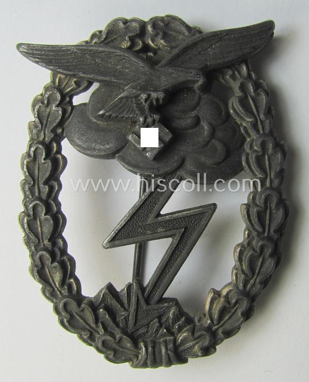 Mid- (ie. later-war-) period, zinc- (ie. 'Feinzink'-) based version of a WH (Luftwaffe) 'Erdkampfabzeichen' having a separate eagle-device attached and being a non-maker-marked example as was produced by the 'Gustav Brehmer'-company