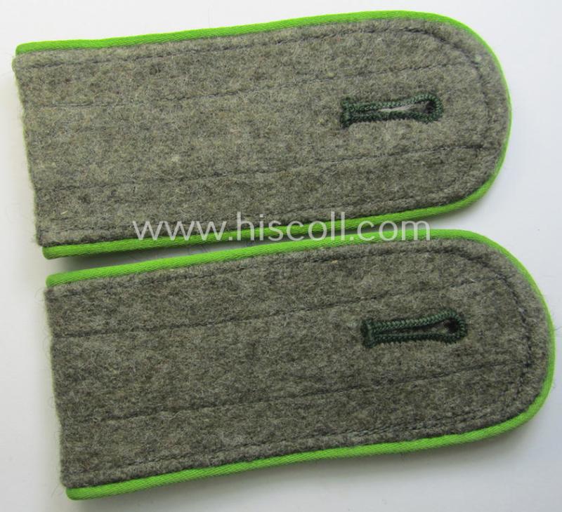 Pair of WH (Heeres) 'M44'-styled ie. 'simplified' EM-type shoulderstraps: 'Sld. eines Pz-Gren.-Rgts.'