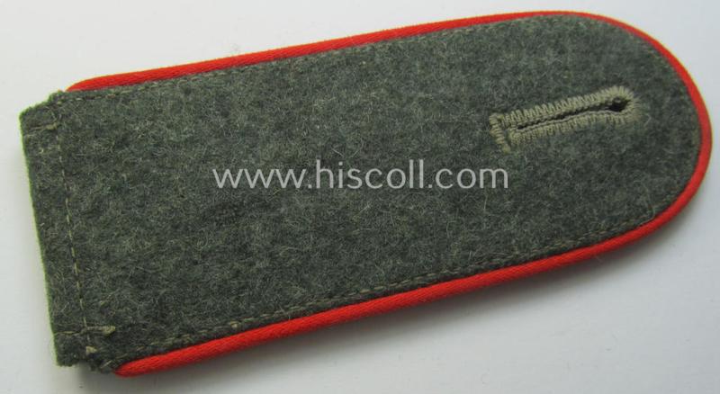 Single, early- (ie. mid-war-)period WH (Heeres) so-called: 'M41 o. 43'-pattern, EM-type shoulderstrap as was intended for - and with certainty worn by! - a: 'Soldat eines (Sturm)Artillerie Abts. o. Rgts.'