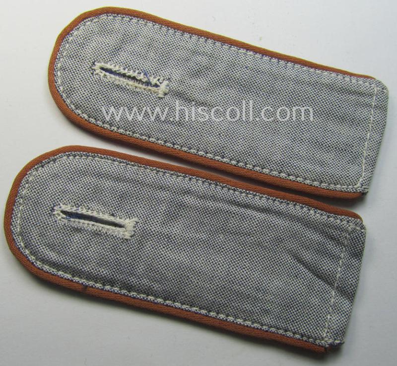 Pair of WH (LW) 'summer-style' EM-type shoulderstraps (as especifically intended for usage on the: 'blau-mellierter-Hemden') (ie. summer-shirts) as was intended for a: 'Soldat der LW-Nachrichten-Trpn.'