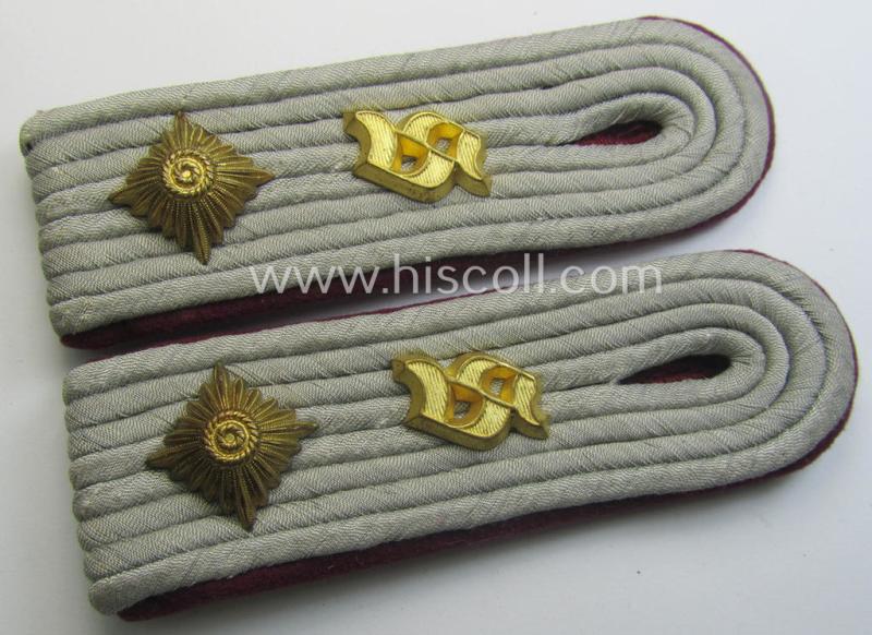 Pair of WH (Heeres) 'cyphered', officers'-type shoulderboards: 'Oberleutnant der Nebelwerfer-Trpn. u. Mitglied einer Nebelwerferschule'