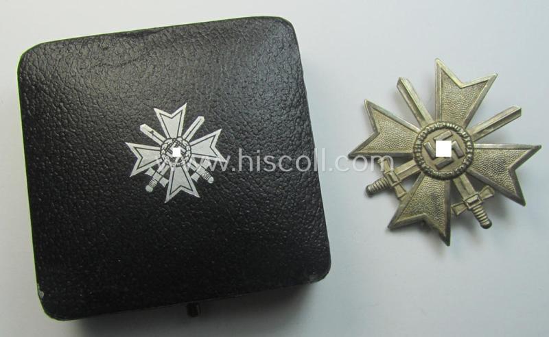 'KvK 1. Kl. mit Schwertern' being a neatly maker (ie. '62'-) marked example that comes in its equally maker- (ie. 'Kerbach & Oesterhelt'-) marked etui