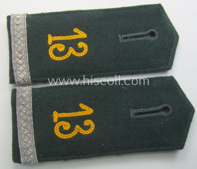 Pair of WH (Heeres), neatly 'cyphered' EM-type shoulderstraps: 'Soldat und Uffz.-Anwärter des Kavallerie- o. Reiter-Rgts. 13'