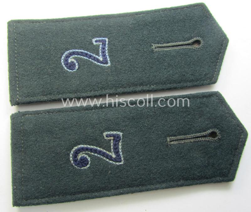 Pair of WH (Heeres),'cyphered' EM-type shoulderstraps: 'Soldat des Sanitäts-Abtlgs. 7'