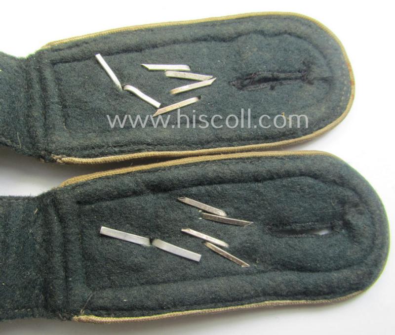 Pair of WH (Heeres), early-war-period, 'privately-purchased'-pattern so-called: 'M36 o. M40'-styled, NCO-type 'cyphered' shoulderstraps: 'Feldwebel des Infanterie-Rgts. 88'