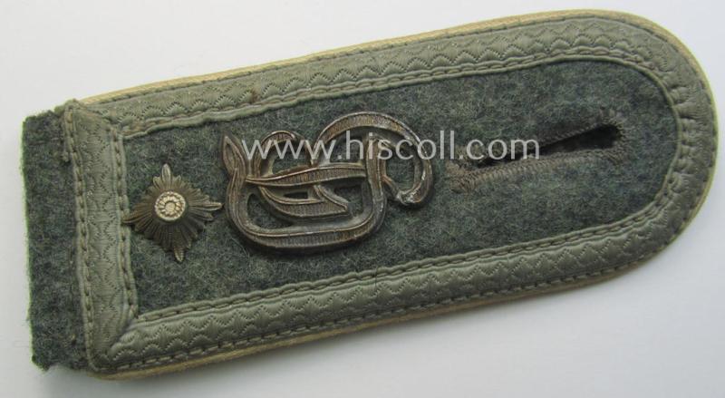 Single - but nevertheless scarcely seen! - WH (Heeres) mid-war-period- (ie. 'M40- o. M43'-pattern) 'cyphered', NCO-type shoulderstrap as was intended for a: 'Feldwebel eines Infanterie-Rgts. der “Grossdeutschland”-Division'