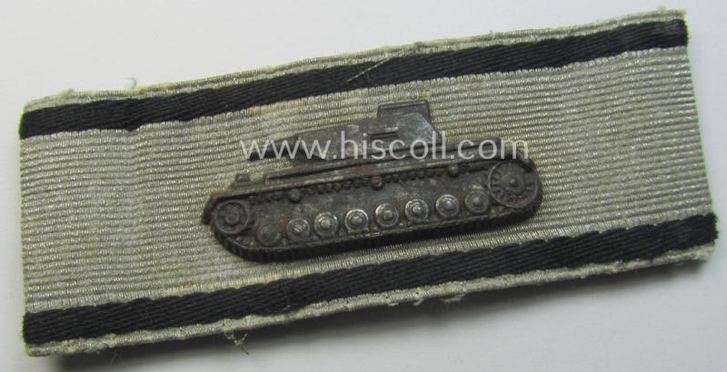First-pattern, 'Sonderabzeichen für das Niederkämpfen von Panzerkampfwagen usw. durch Einzelkämpfer in Silber' (ie. tank-destruction badge)