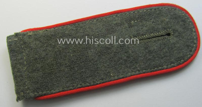 Single, early- (ie. mid-war-)period WH (Heeres) so-called: 'M41 o. 43'-pattern, EM-type shoulderstrap as was intended for - and with certainty worn by! - a: 'Soldat eines (Sturm)Artillerie Abts. o. Rgts.'