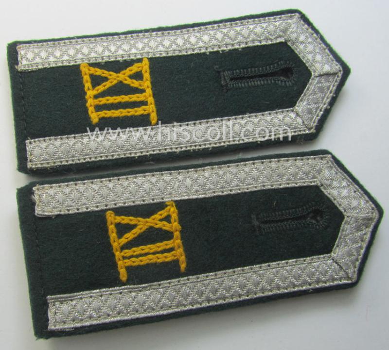 Pair of WH (Heeres), neatly 'cyphered' (and pointed-styled!) NCO-type shoulderstraps: 'Uffz. des Kavallerie- o. Reiter-Rgts. 12'