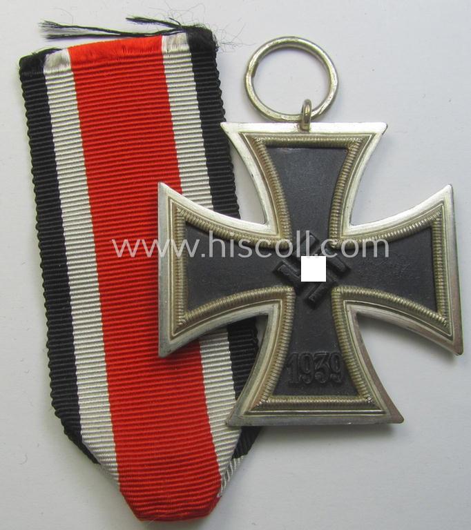 'Eisernes Kreuz II. Klasse' being a (typical) non-maker-marked example by a (by me) unidentified maker (ie. 'Hersteller')
