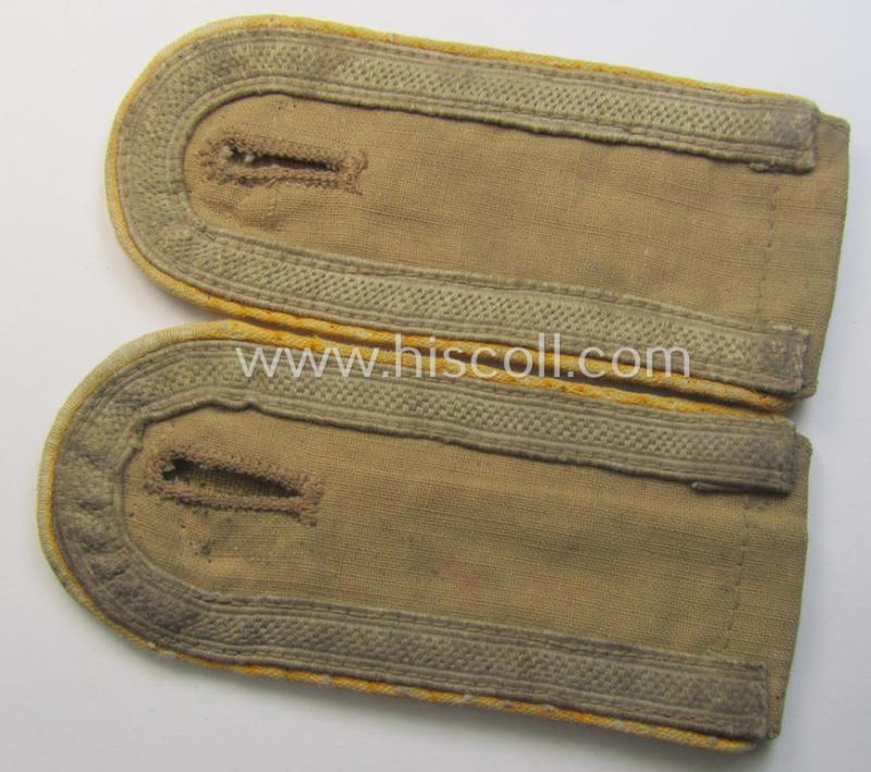 Pair of - truly used- and/or worn! - WH (Luftwaffe) 'tropical-styled' shoulderstraps (as was specifically for usage on the tropical-shirts ie. tunics) as was intended for usage by an: 'Uffz. der Flieger- o. Fallschirmjäger-Trpn.'