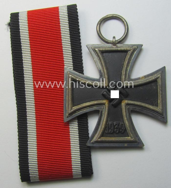 'Eisernes Kreuz II. Klasse' being a maker- (ie. '55'-) marked example by the maker (ie. 'Hersteller'): 'J.E. Hammer & Söhne'