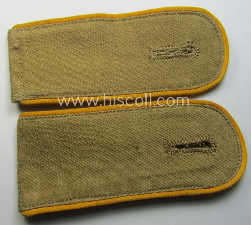 Pair of EM-type, WH (Luftwaffe) 'tropical-issue' shoulderstraps as was intended for usage by a: 'Soldat der Flieger- o. Fallschirmjäger-Trpn.'
