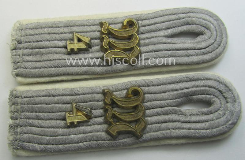 Pair of neatly 'cyphered', WH (Heeres) officers'-type shoulderboards as was intended for - and clearly worn by! - a: 'Leutnant des Maschinengewehr-Abteilungs 4'