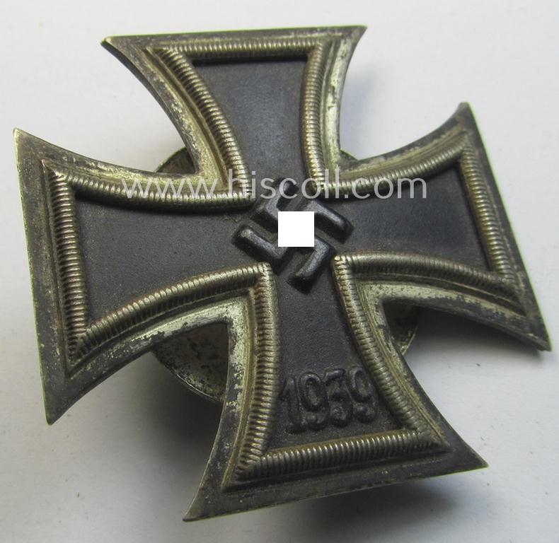 'Eisernes Kreuz 1. Kl.' as executed in the so-called: 'screw-back-version' (being an 'L/56'-marked example as produced by the: 'Funcke & Brüninghaus'-company)